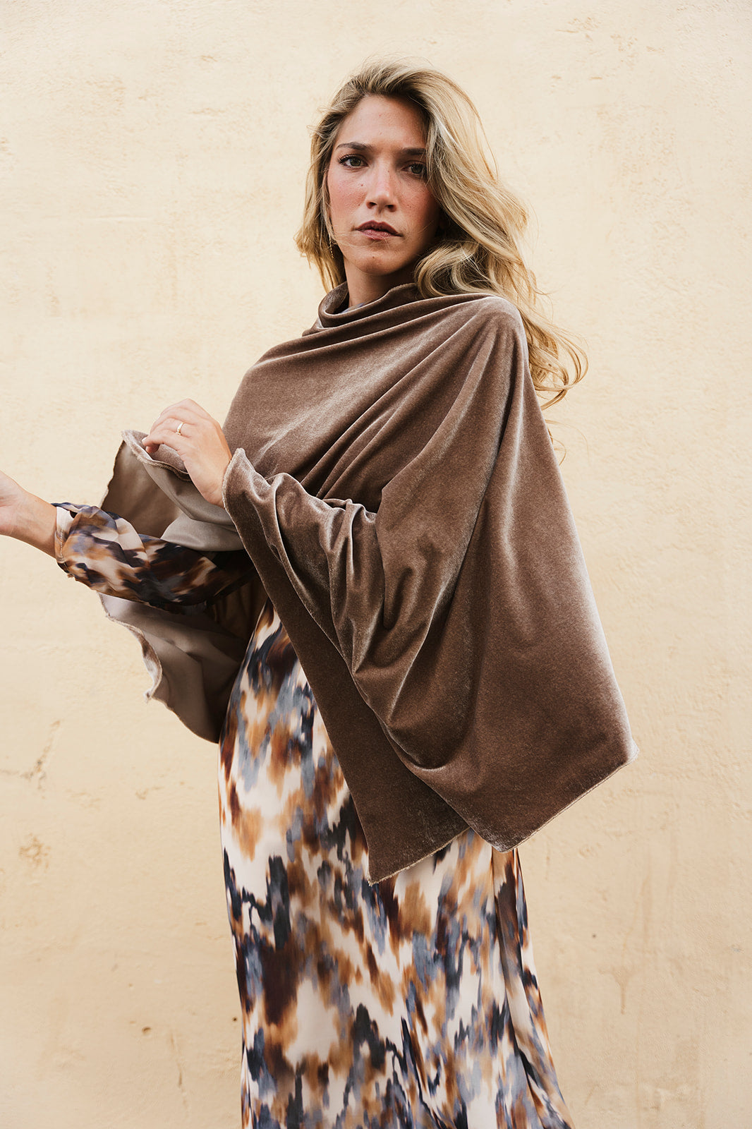 Cape en Velours Camel